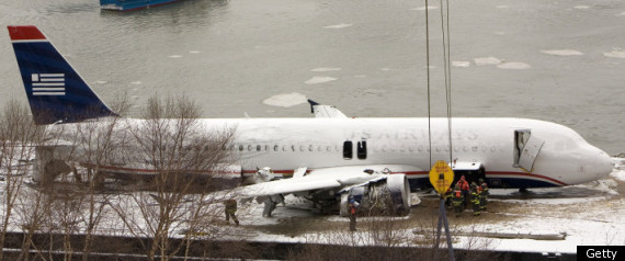 i.huffpost.com_gen_286578_thumbs_r_MIRACLE_ON_THE_HUDSON_PLANE_large570.jpg