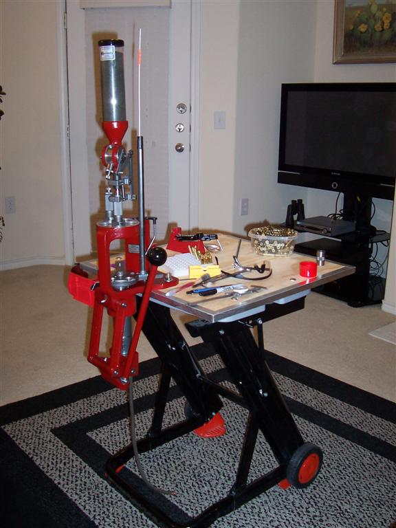 reloading in an apartment/ portable reloading bench 