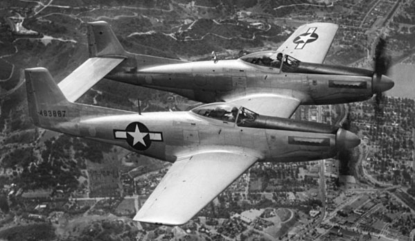 www.strategic_air_command.com_aircraft_fighter_images_f_82_twin_mustang.jpg